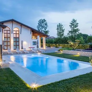 Bed & Breakfast Il Filo Rosso